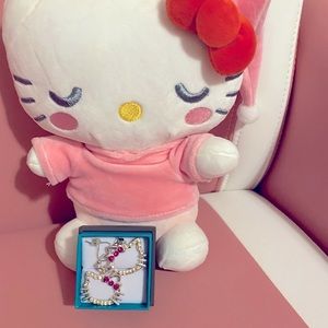 Hello kitty earrings 💖🎀